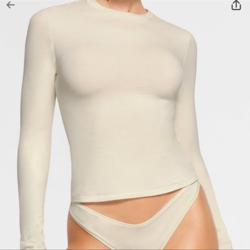 Skims Cotton Jersey Long Sleeve T-Shirt in Bone